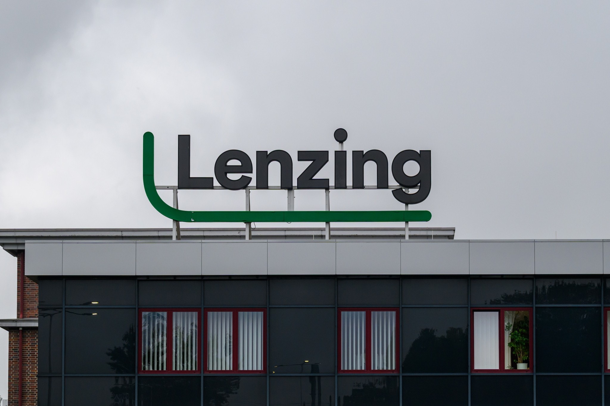 Lenzing baut 600 Jobs ab in Heiligenkreuz