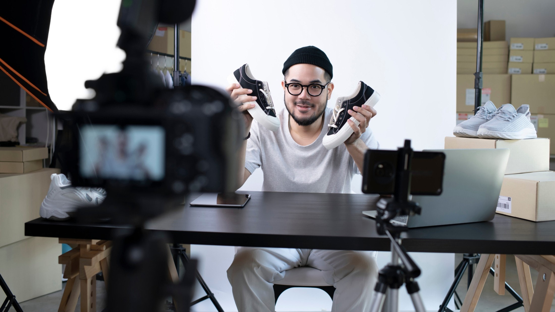 „Influenzer-Einnahmen: Steuerfallen beachten!“