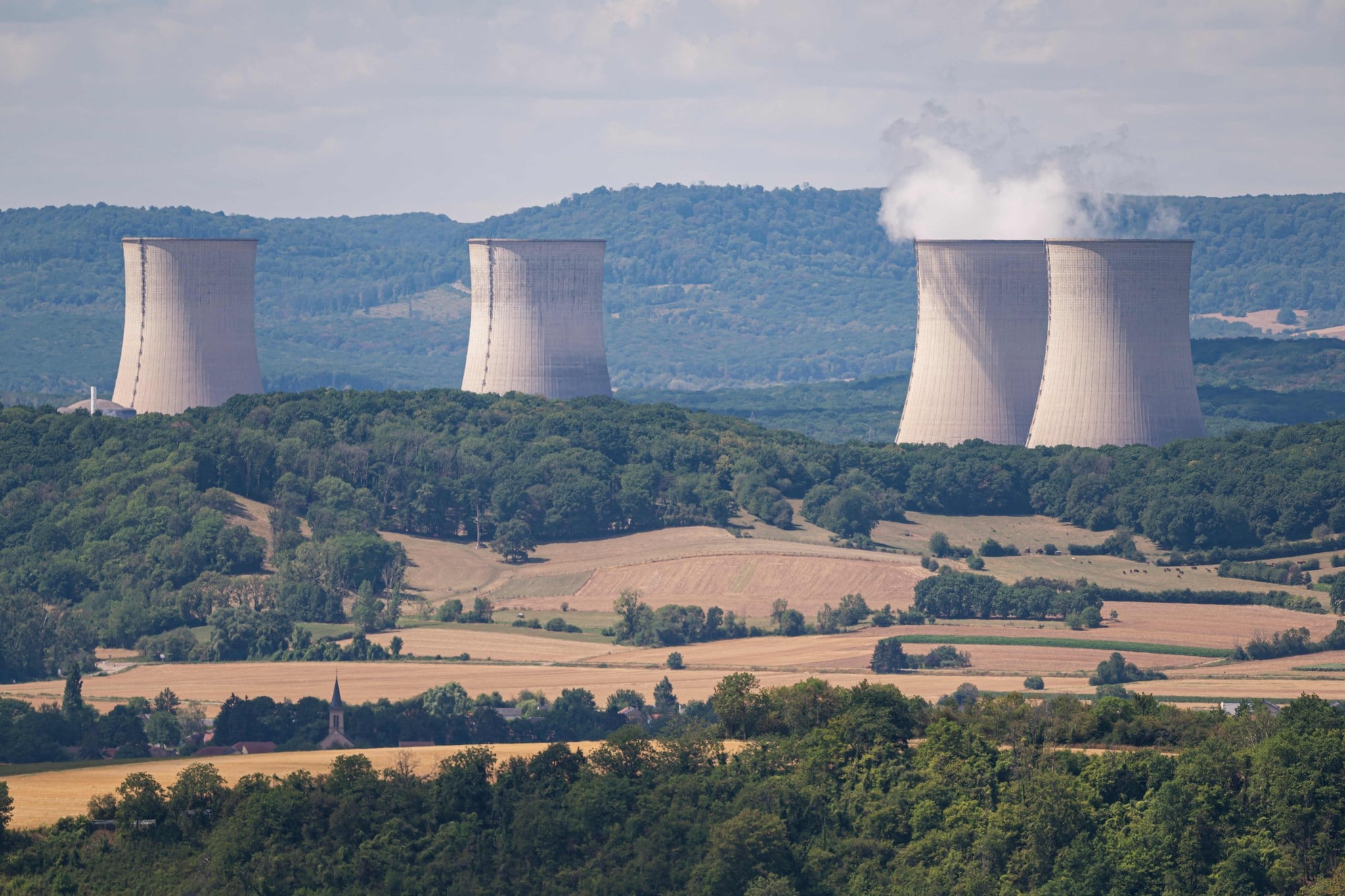 „Österreichs Nachtstrom: Abhängigkeit von Atomkraft“