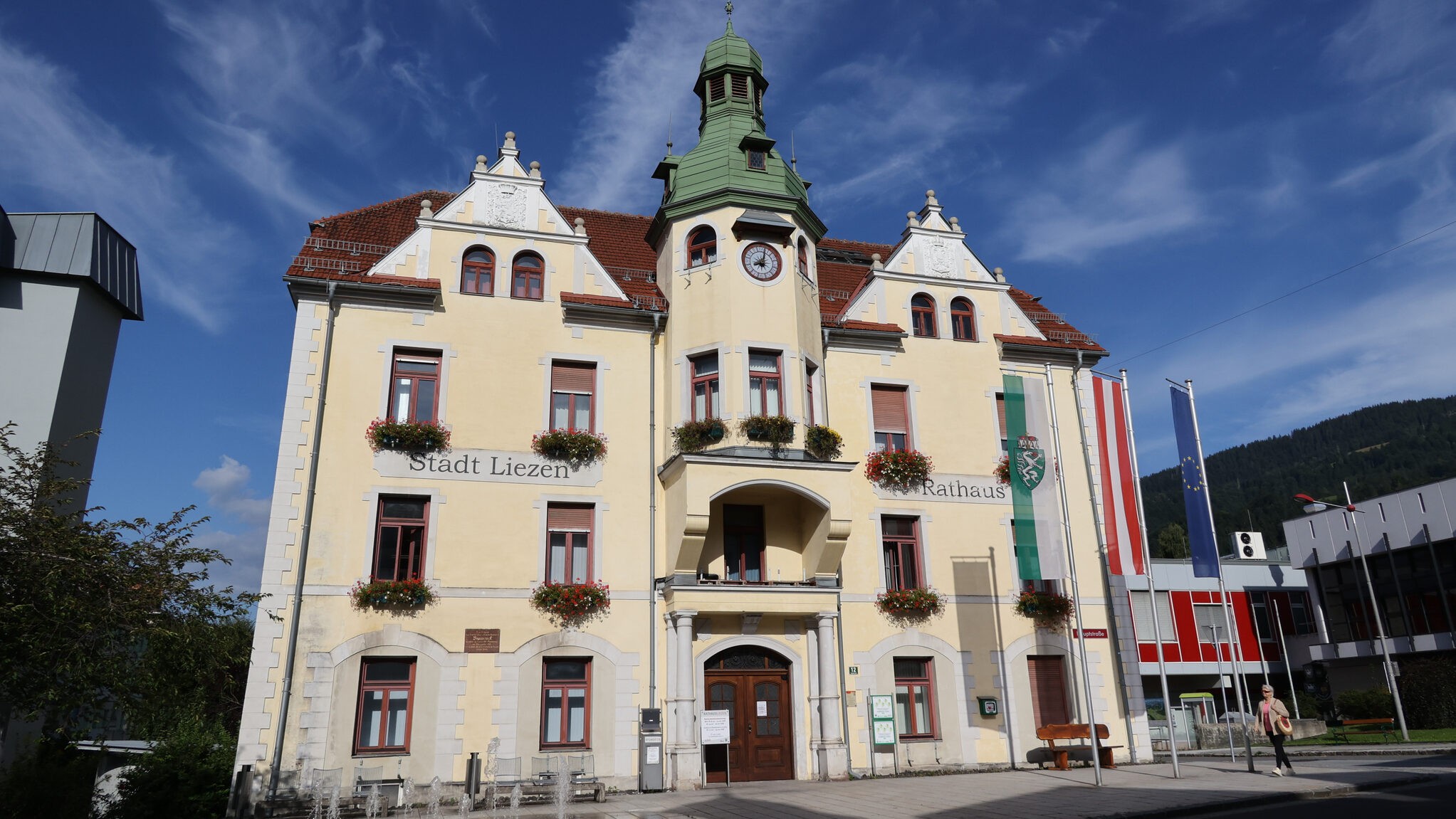 „Politischer Wirbel: Stadtamtsdirektor entlassen“