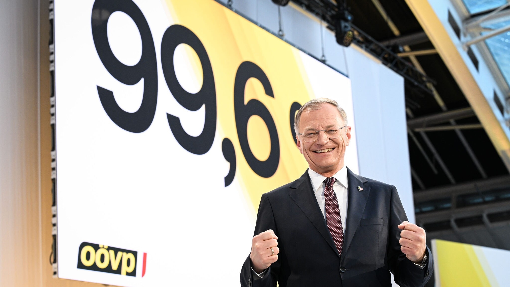 Starker Rückhalt für Stelzer beim Parteitag