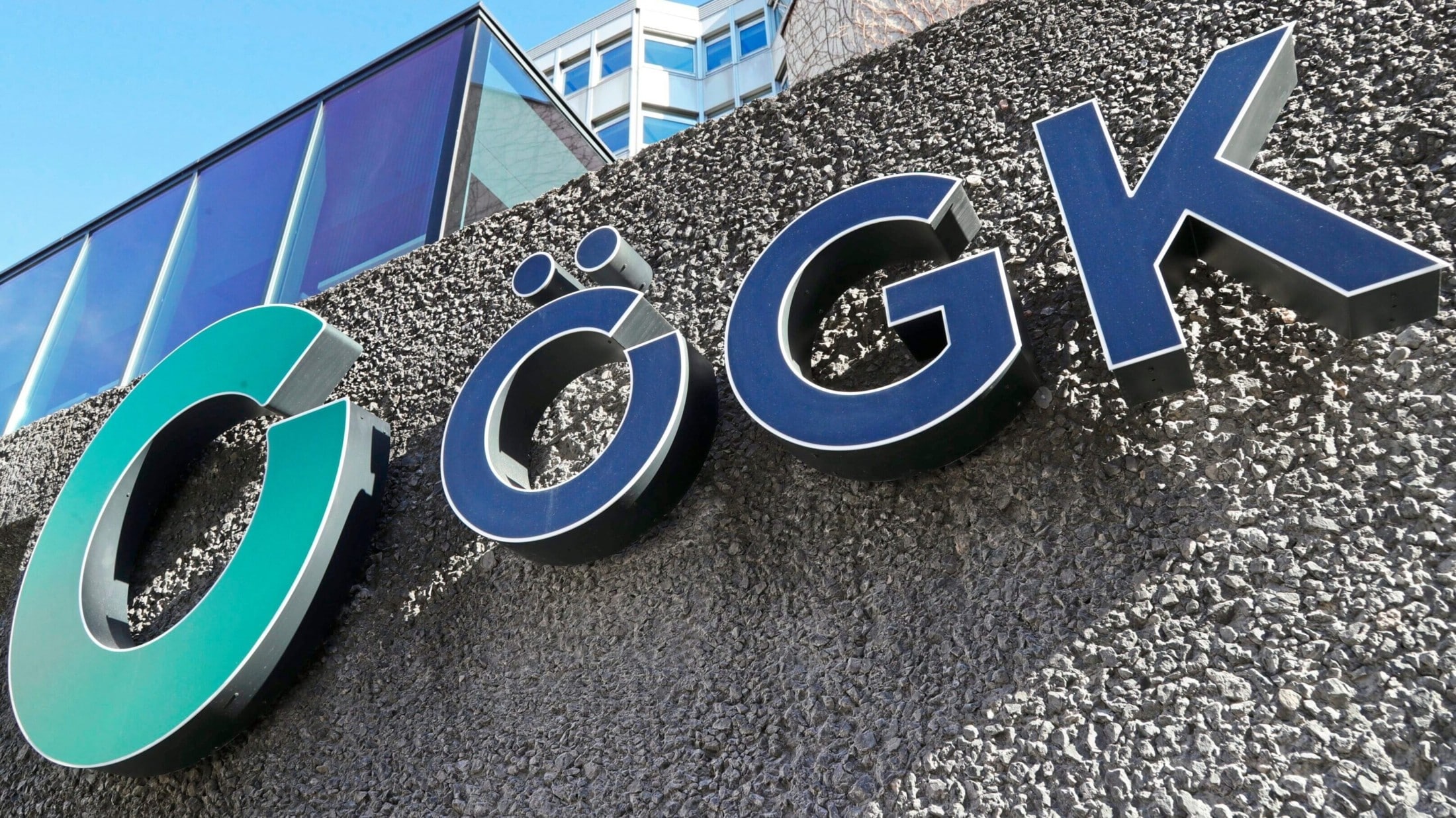 „ÖGK-Satzung: Familien und Senioren stärker belastet“