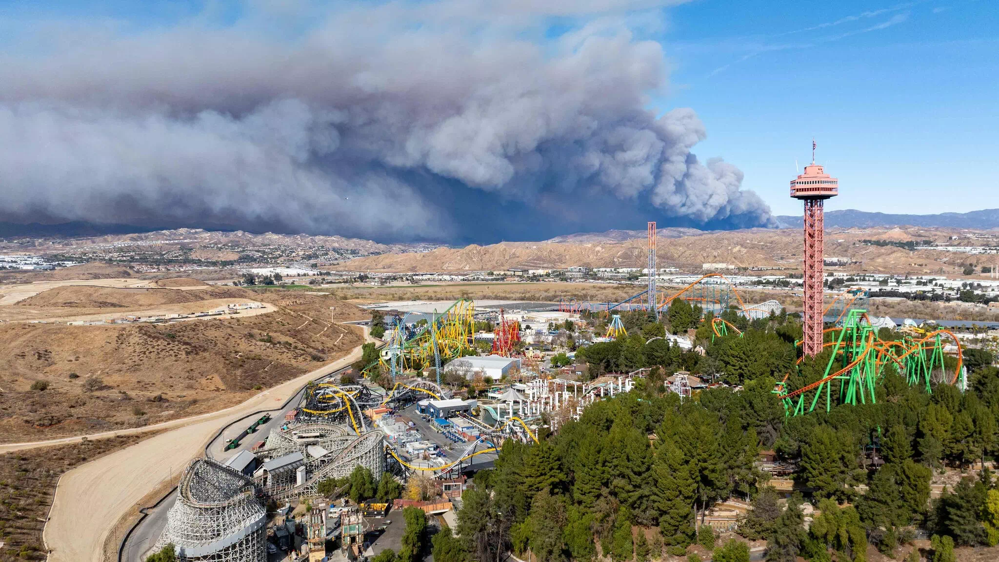 „Massive Evakuierungen wegen neuer Waldbrände“