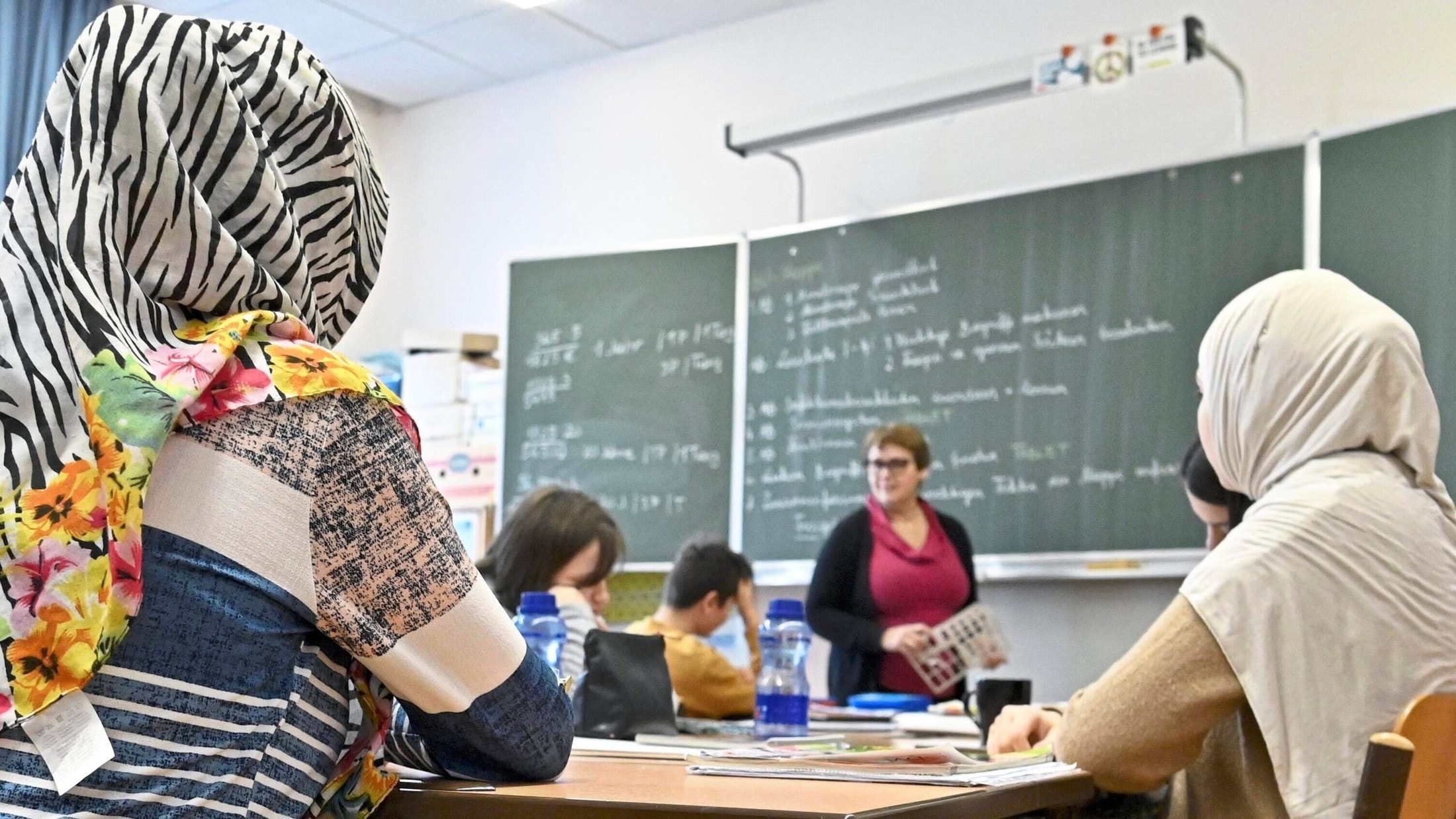 Kopftuchverbot: Kulturkampf in Schulen erwartet