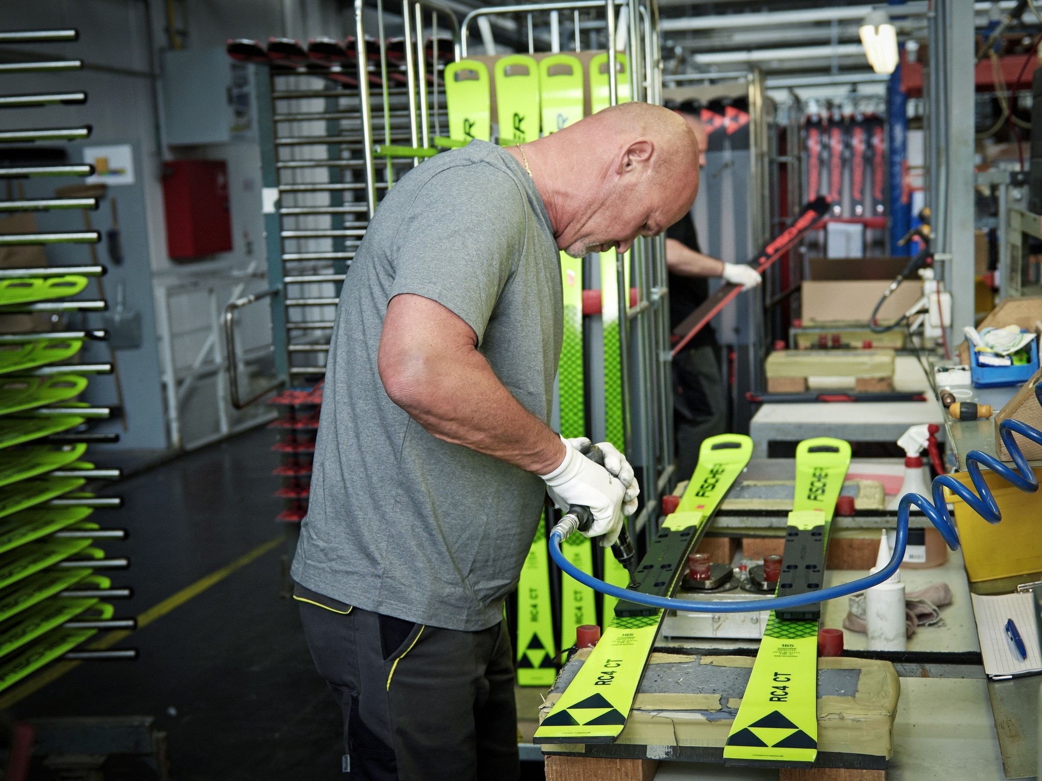 Fischer Sports: Umsatzrückgang und Verlust 2024/25