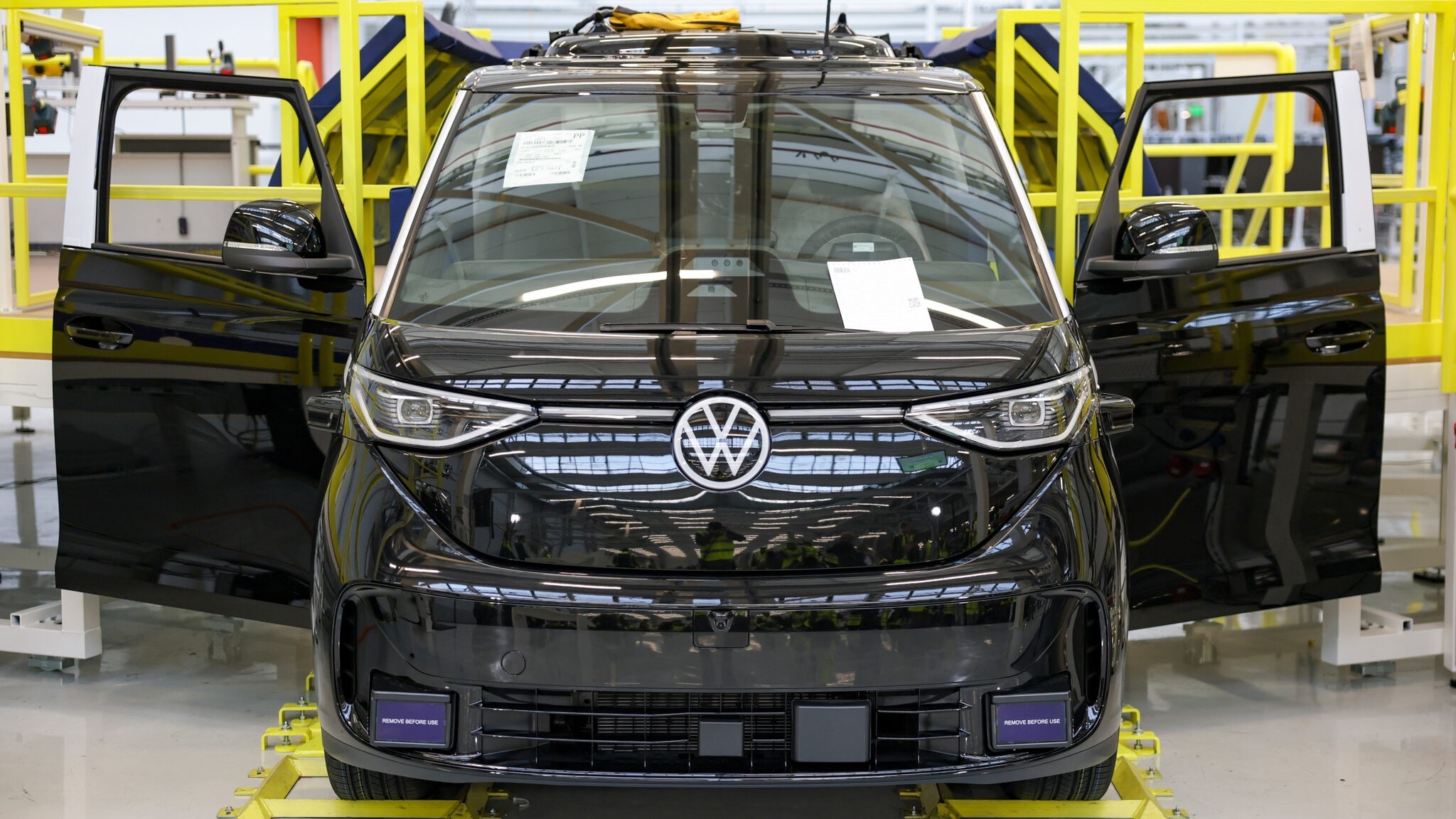 „Volkswagen: Gewinn bricht um 44% ein, 50.000 Jobs weg“