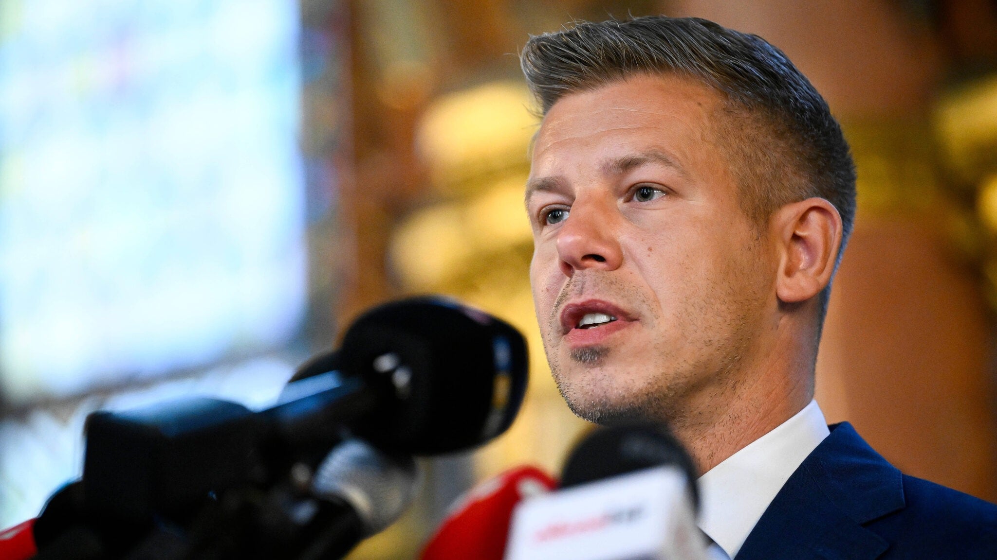 Magyar fordert Wahlkreis-Anfechtung trotz Sieg