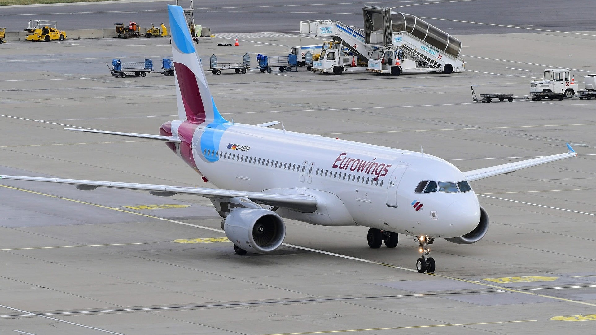 Eurowings plant Kurzarbeit und streicht Flüge