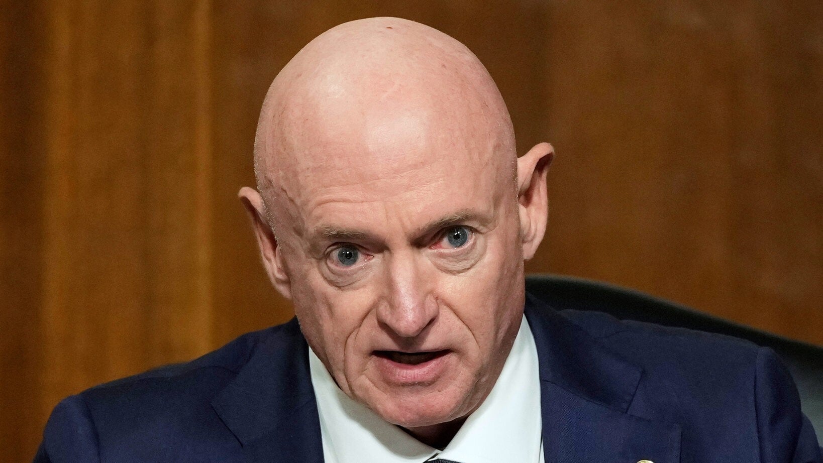 Pentagon prüft Senator Kelly nach umstrittenem Video