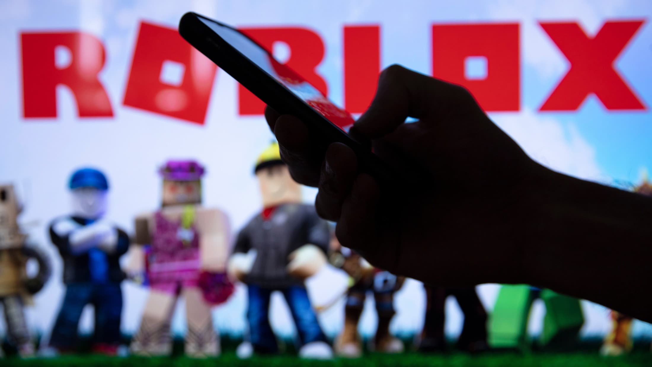 Strengere EU-Regeln für ChatGPT, Reddit und Roblox