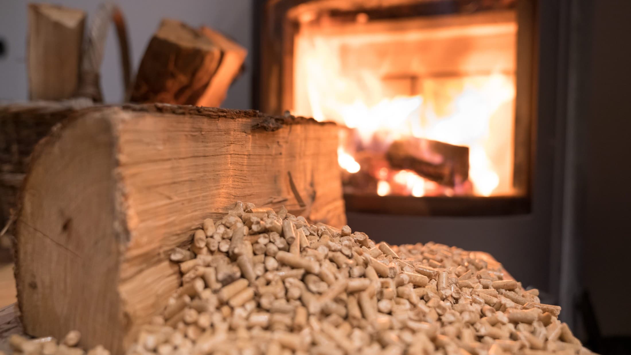 Pelletpreise steigen: Energieabzocke belastet Inflation!