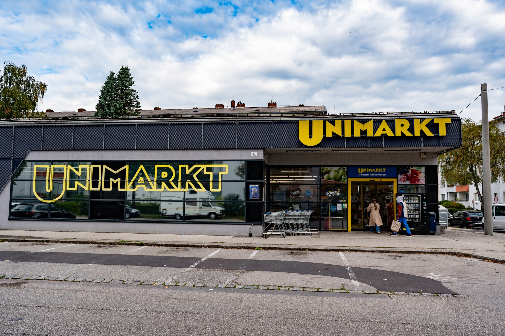 Unimarkt schließt 8 Filialen: Jobverlust droht!
