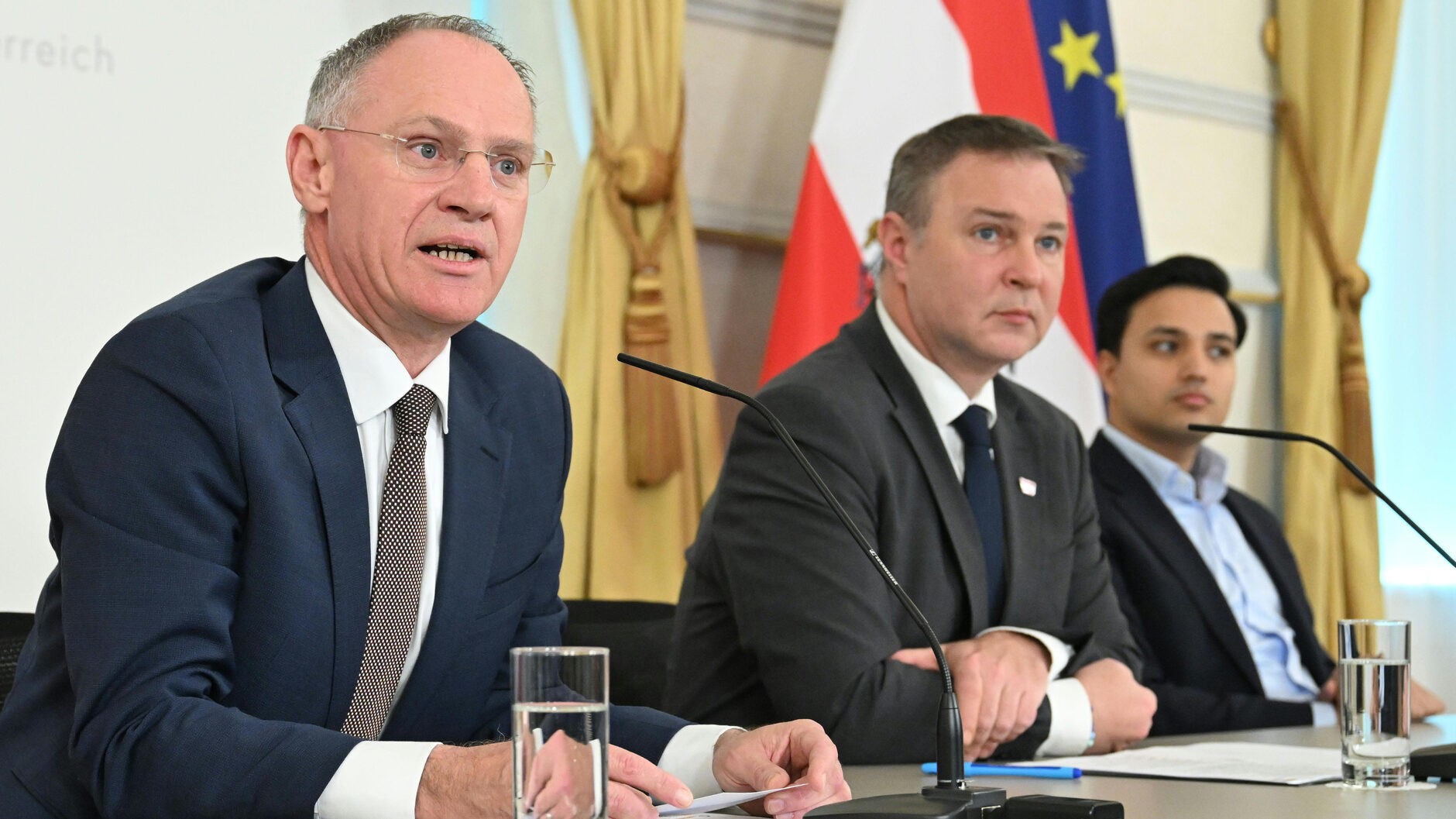 „Österreich verschärft Asylregeln: Wendepunkt erreicht!“