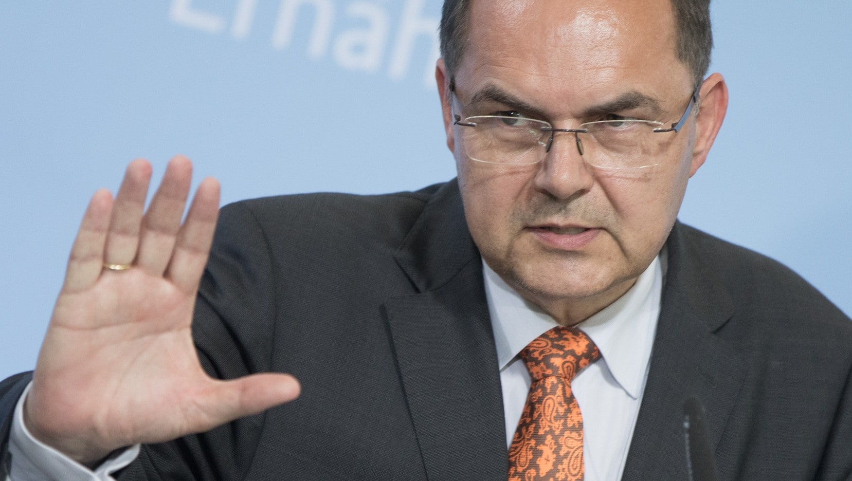 Christian Schmidt tritt als Hoher Repräsentant zurück