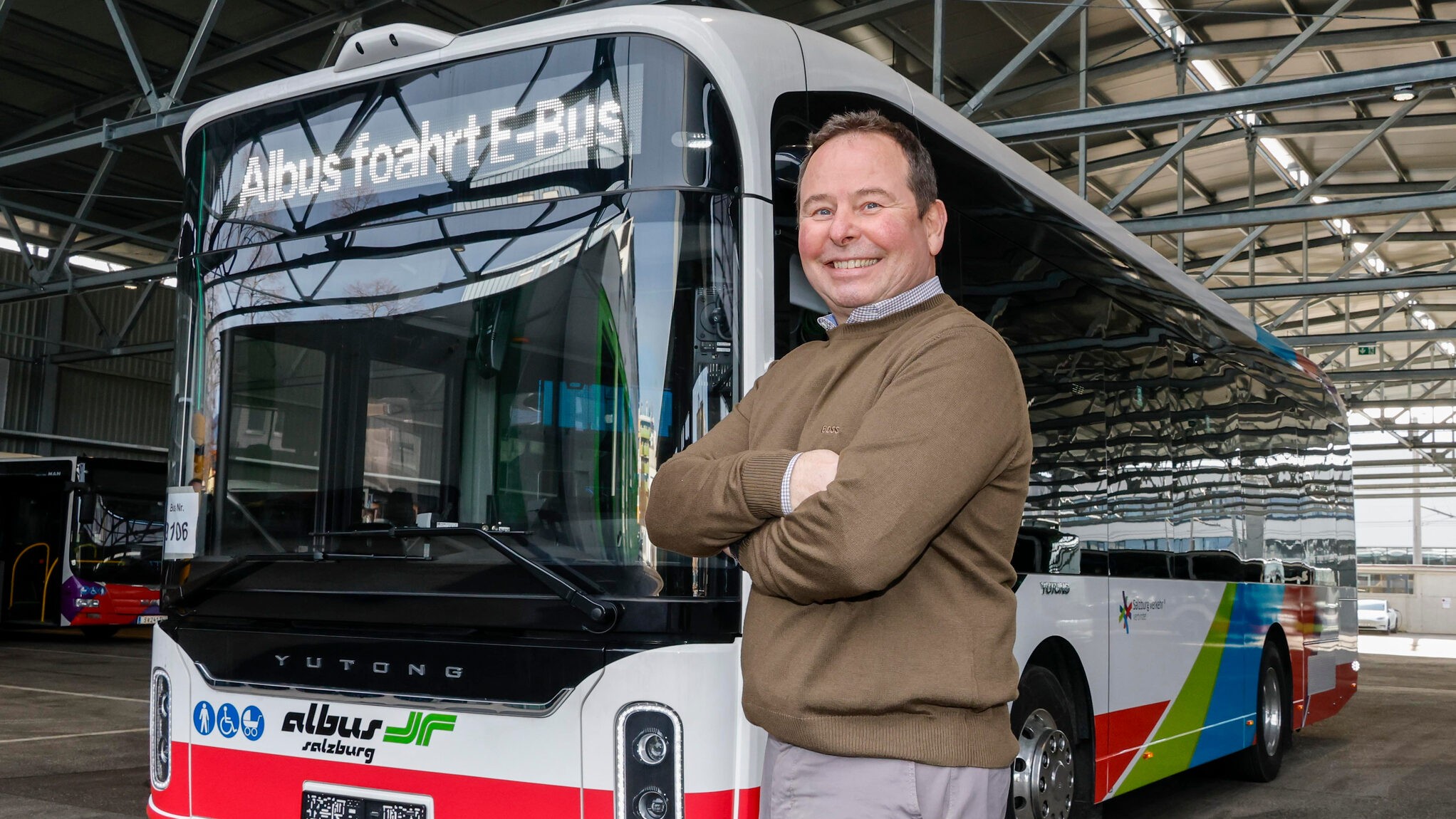 Neue China-Busse für Salzburg: EU-Förderung genutzt!