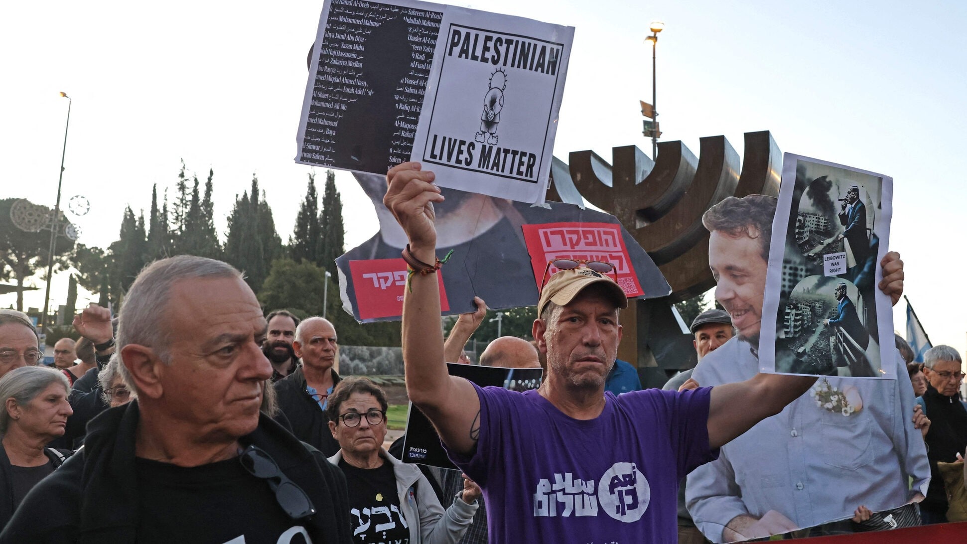 Mahnwachen zum Jahrestag des Hamas-Massakers