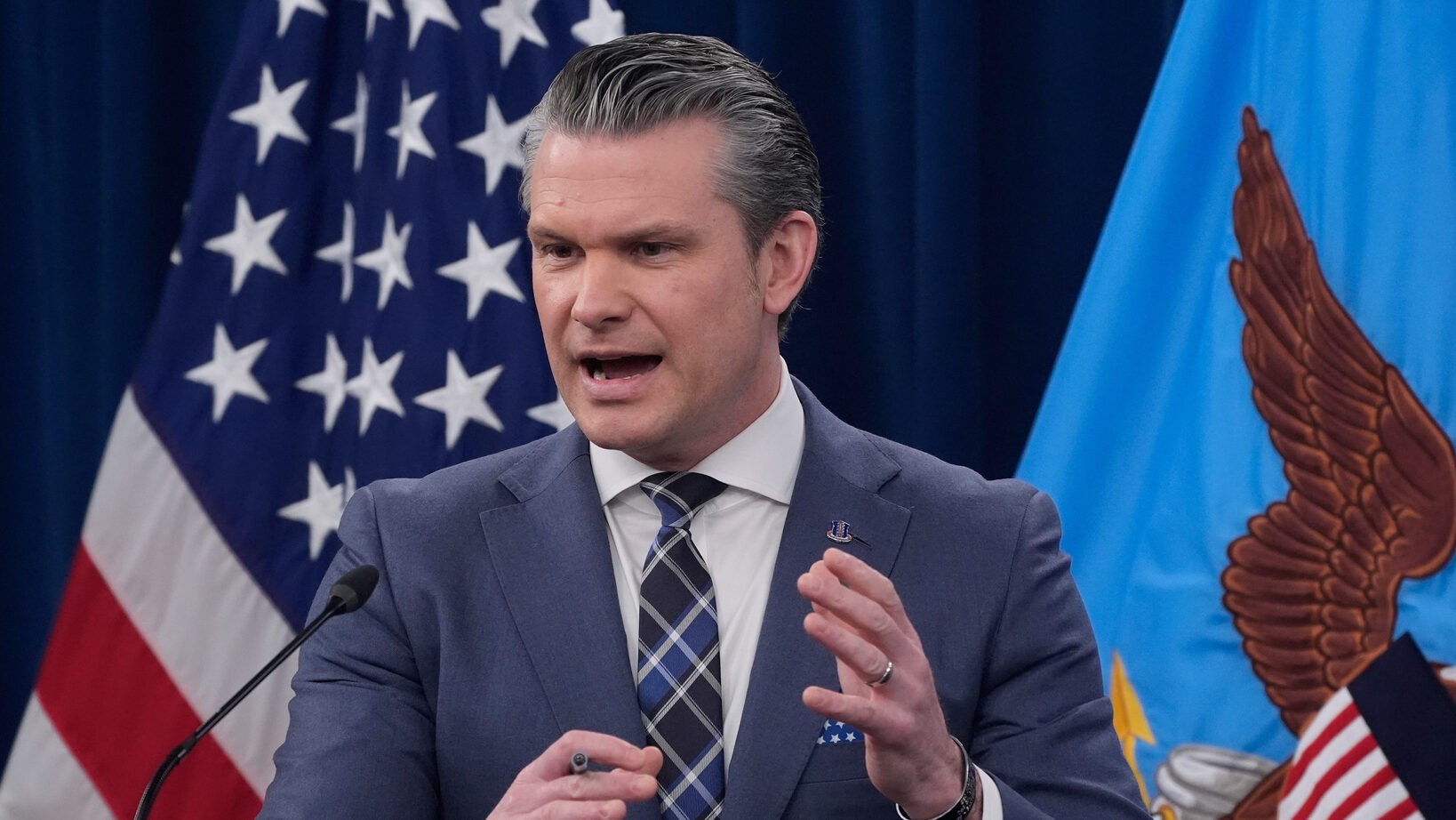 „Amtsenthebungsverfahren gegen Minister Hegseth“