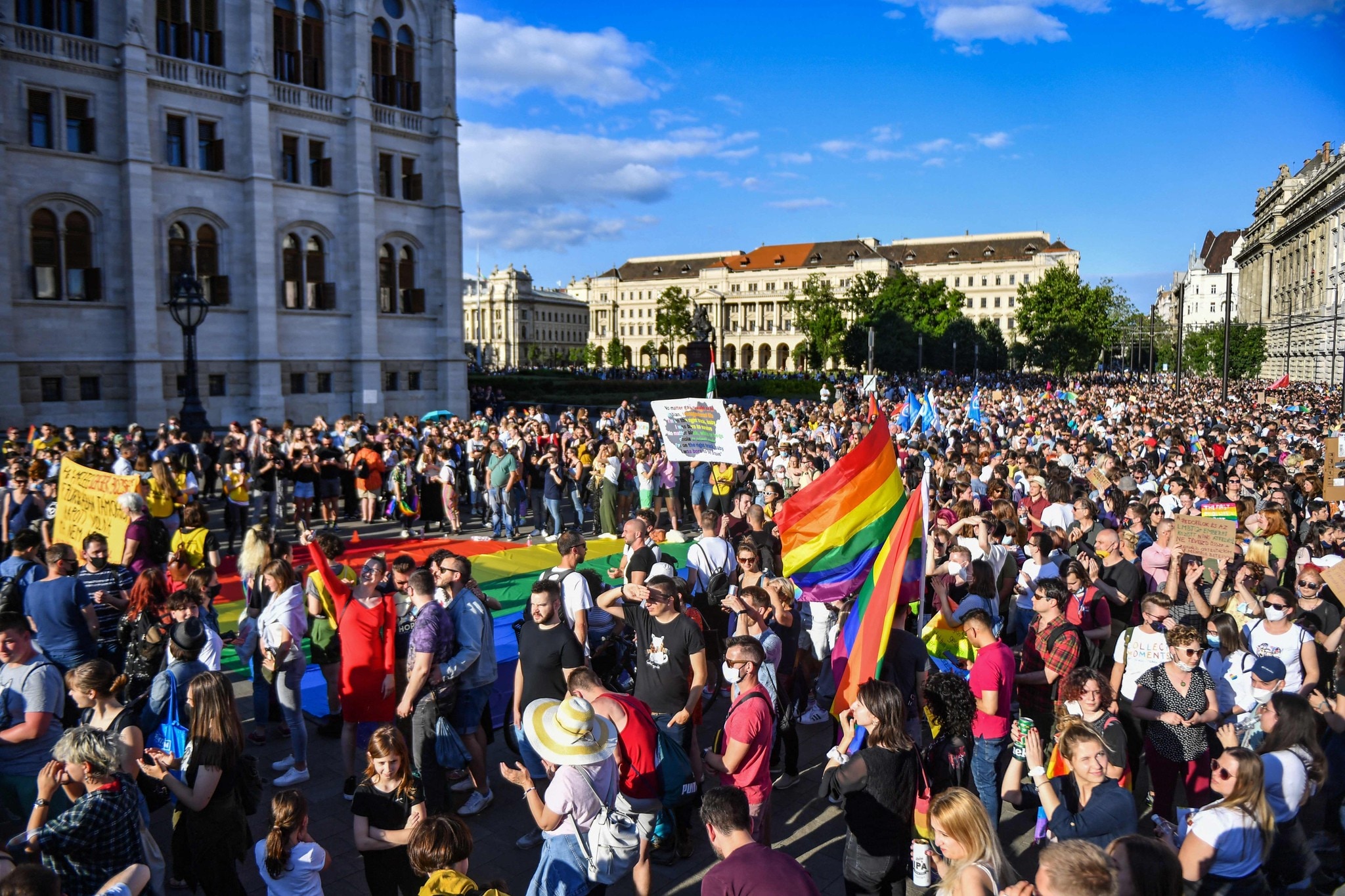 Erste Group: Pride-Spot sorgt für Kontroversen
