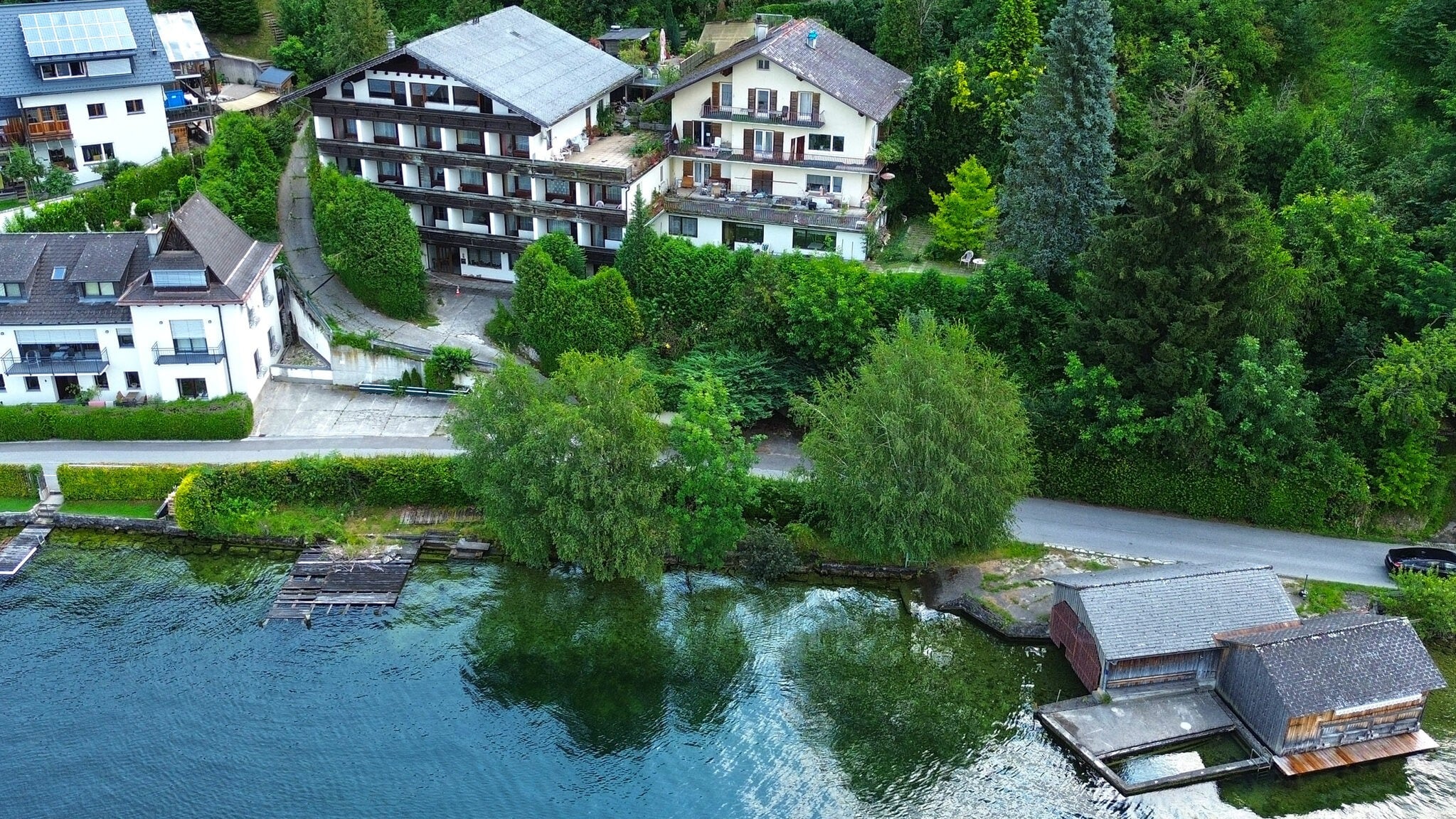 „Amtsmissbrauch am Traunsee: Bürgermeister im Fokus“