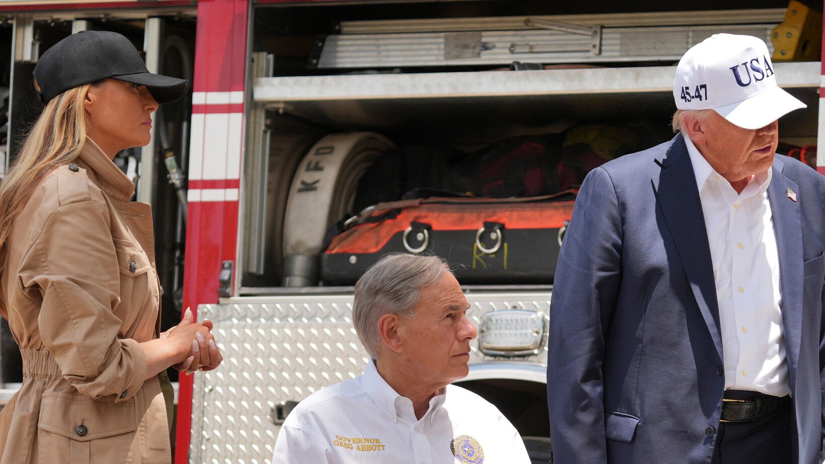Trump besucht vom Hochwasser betroffenes Texas