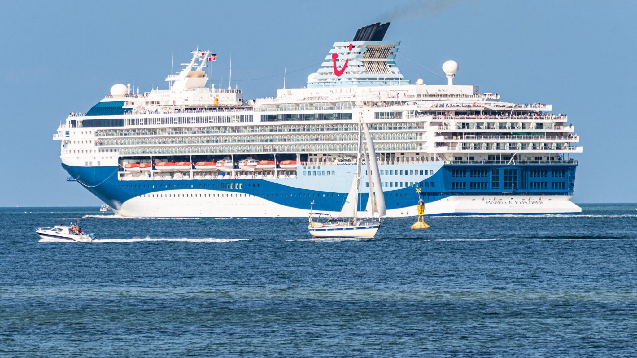 Passagier stürzt von TUI-Kreuzfahrtschiff ins Meer